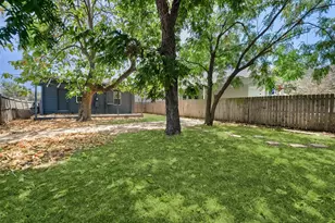 501 S Clinton Ave, Dallas, TX 75208 - Photo 26