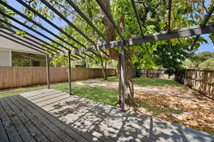 501 S Clinton Ave, Dallas, TX 75208 - Photo 26