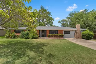 8817 Oakdale Dr, Woodway, TX 76712 - Photo 28