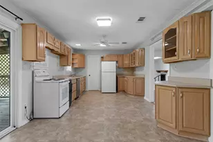 8817 Oakdale Dr, Woodway, TX 76712 - Photo 14