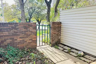 805 Summercreek Dr, Lewisville, TX 75067 - Photo 4