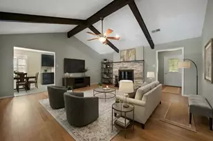 1101 De Pauw Dr, Arlington, TX 76012 - Photo 2