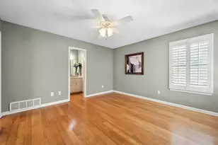 1101 De Pauw Dr, Arlington, TX 76012 - Photo 10
