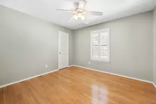 1101 De Pauw Dr, Arlington, TX 76012 - Photo 14