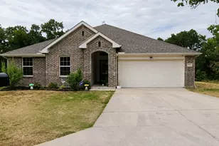 722 Haynie Dr, Runaway Bay, TX 76426 - Photo 1