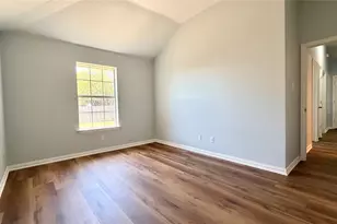 405 Odell St, Cleburne, TX 76033 - Photo 16