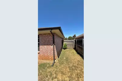 405 Odell Street, Cleburne, TX 76033 - Photo 34