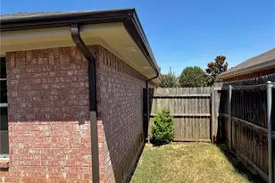405 Odell St, Cleburne, TX 76033 - Photo 34