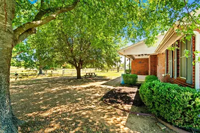 800 Oak Lane Drive, Joshua, TX 76058 - Photo 8