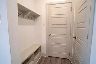 1577 Jackson St, Carrollton, TX 75006 - Photo 10