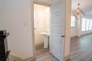 1577 Jackson St, Carrollton, TX 75006 - Photo 12