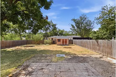 852 Lilac Drive, Garland, TX 75040 - Photo 10