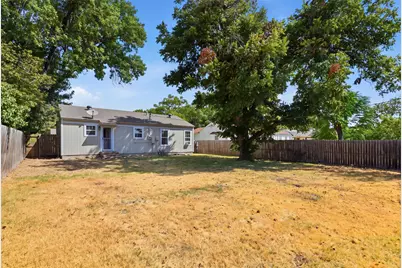 852 Lilac Drive, Garland, TX 75040 - Photo 8