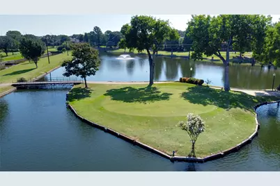 19 Country Lake Drive, Carrollton, TX 75006 - Photo 32
