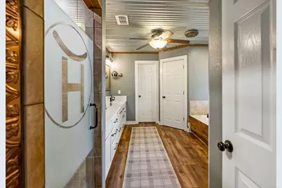 24860 N US Highway 281, Stephenville, TX 76401 - Photo 20
