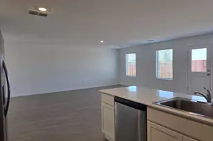 400 Backcountry Dr, Little Elm, TX 75068 - Photo 6
