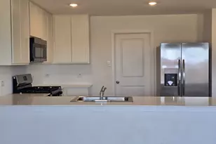 400 Backcountry Dr, Little Elm, TX 75068 - Photo 4