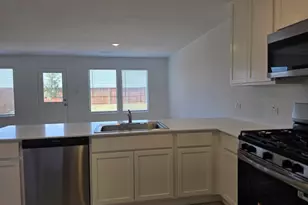 400 Backcountry Dr, Little Elm, TX 75068 - Photo 6