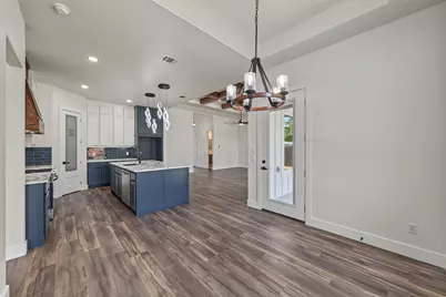 305 Hobbs Avenue, Boyd, TX 76023 - Photo 18