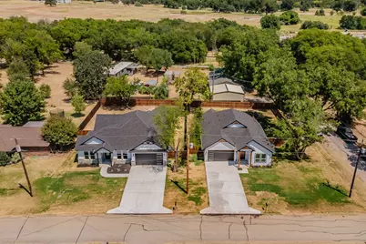 305 Hobbs Avenue, Boyd, TX 76023 - Photo 38