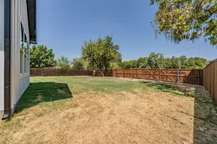 305 Hobbs Ave, Boyd, TX 76023 - Photo 6