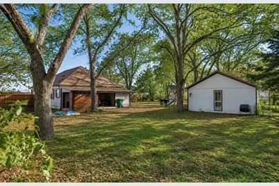 1903 N Weaver Street, Gainesville, TX 76240 - Photo 26
