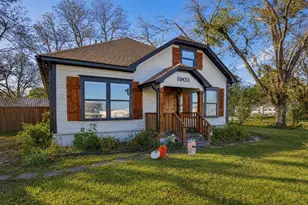 1903 N Weaver St, Gainesville, TX 76240 - Photo 2