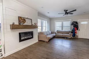 1903 N Weaver St, Gainesville, TX 76240 - Photo 8