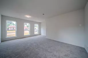 821 Lexington Dr, Lancaster, TX 75134 - Photo 12