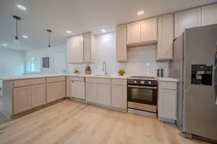 821 Lexington Dr, Lancaster, TX 75134 - Photo 6