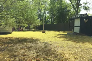 1405 N Oak St, McKinney, TX 75069 - Photo 24
