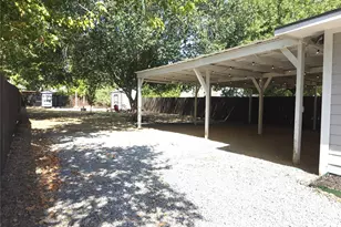 1405 N Oak St, McKinney, TX 75069 - Photo 14