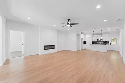 2723 Lagow Street, Dallas, TX 75210 - Photo 8