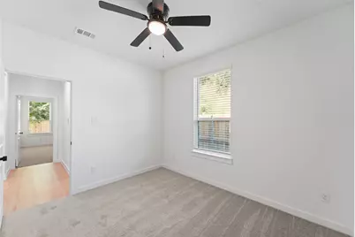 2723 Lagow Street, Dallas, TX 75210 - Photo 20