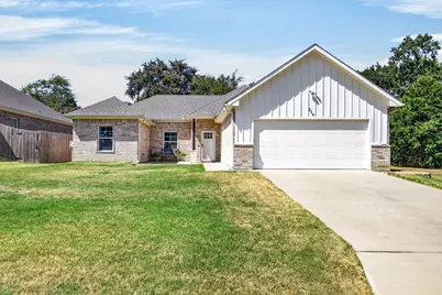 216 Skiff Drive, Gun Barrel City, TX 75156 - Photo 2