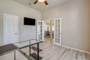 6 Beechcreek Dr, Edgecliff Village, TX 76134 - Photo 8