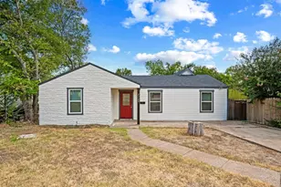2708 Burchill Rd S, Fort Worth, TX 76105 - Photo 1