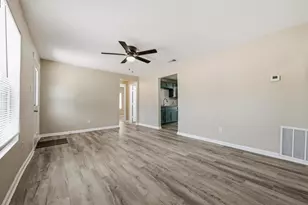 2708 Burchill Rd S, Fort Worth, TX 76105 - Photo 10