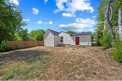 2708 Burchill Road S, Fort Worth, TX 76105 - Photo 6