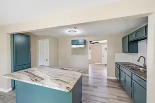 2708 Burchill Rd S, Fort Worth, TX 76105 - Photo 14