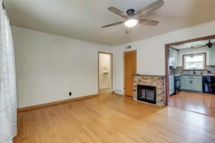 210 E Daugherty Dr, Garland, TX 75041 - Photo 4