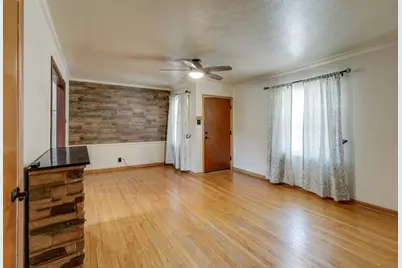 210 E Daugherty Drive, Garland, TX 75041 - Photo 6
