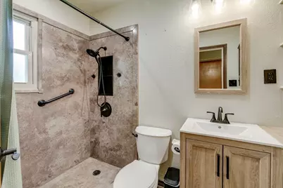 210 E Daugherty Drive, Garland, TX 75041 - Photo 18