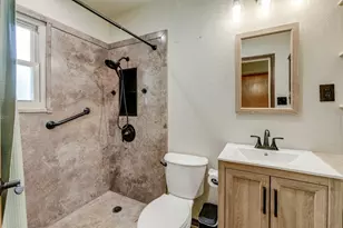 210 E Daugherty Dr, Garland, TX 75041 - Photo 18