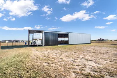 114 Chisos Drive, Decatur, TX 76234 - Photo 32