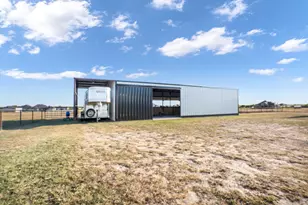 114 Chisos Dr, Decatur, TX 76234 - Photo 32