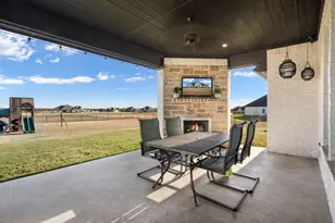 114 Chisos Dr, Decatur, TX 76234 - Photo 26