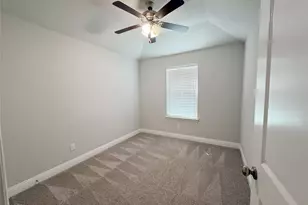 6423 Graceland Dr, Greenville, TX 75402 - Photo 6