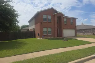 3813 Summer Hill Dr, Balch Springs, TX 75180 - Photo 2