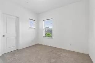 9901 Schramm St, Irving, TX 75063 - Photo 10